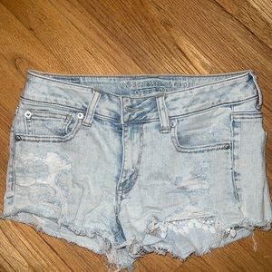 AE Jean shorts w Lace